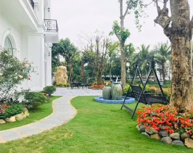 Sân vườn nhà hàng phong thủy